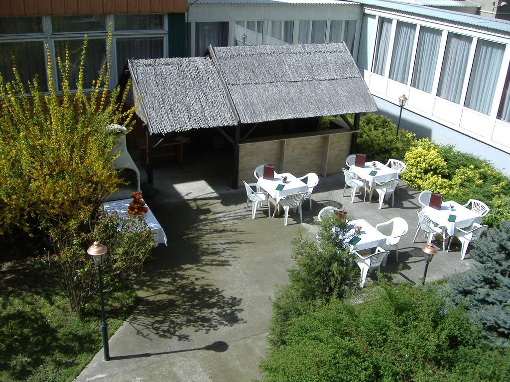 Hotel Ventura Budapesta Exterior foto